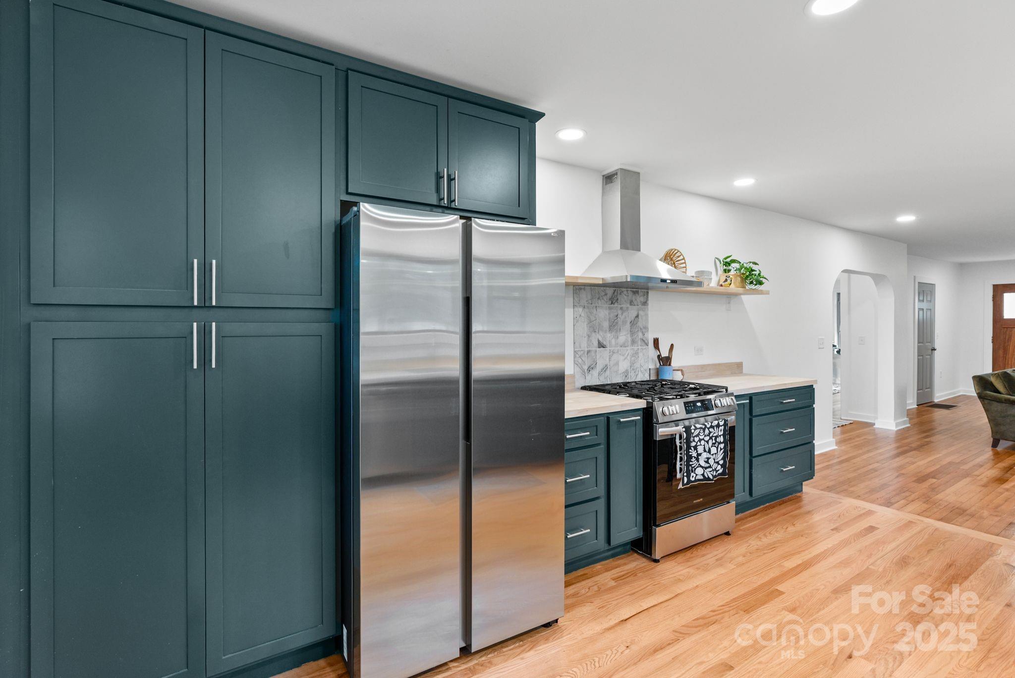 19 Irving Street Asheville NC 28804