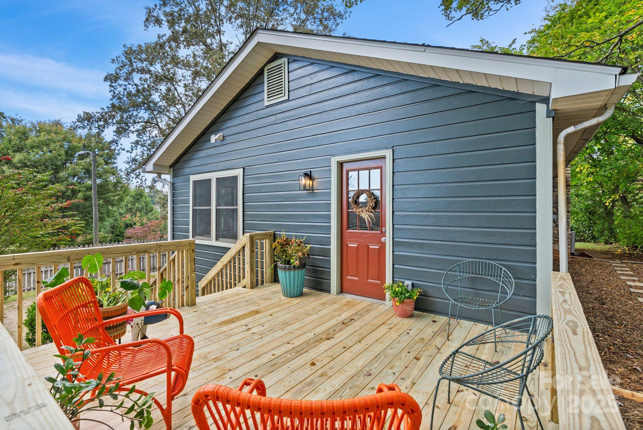 19 Irving Street Asheville NC 28804