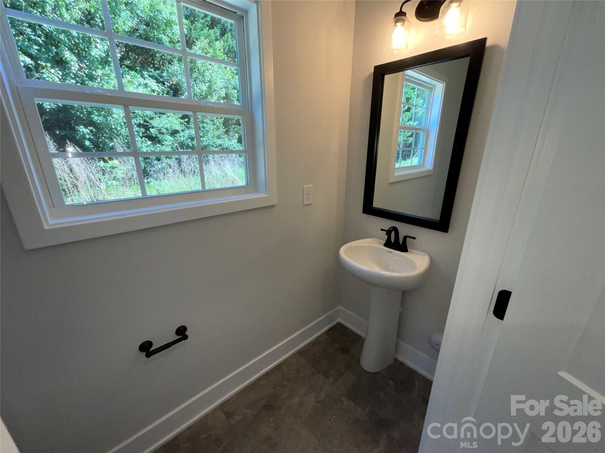 724 Pinecone Alley Gastonia NC 28056