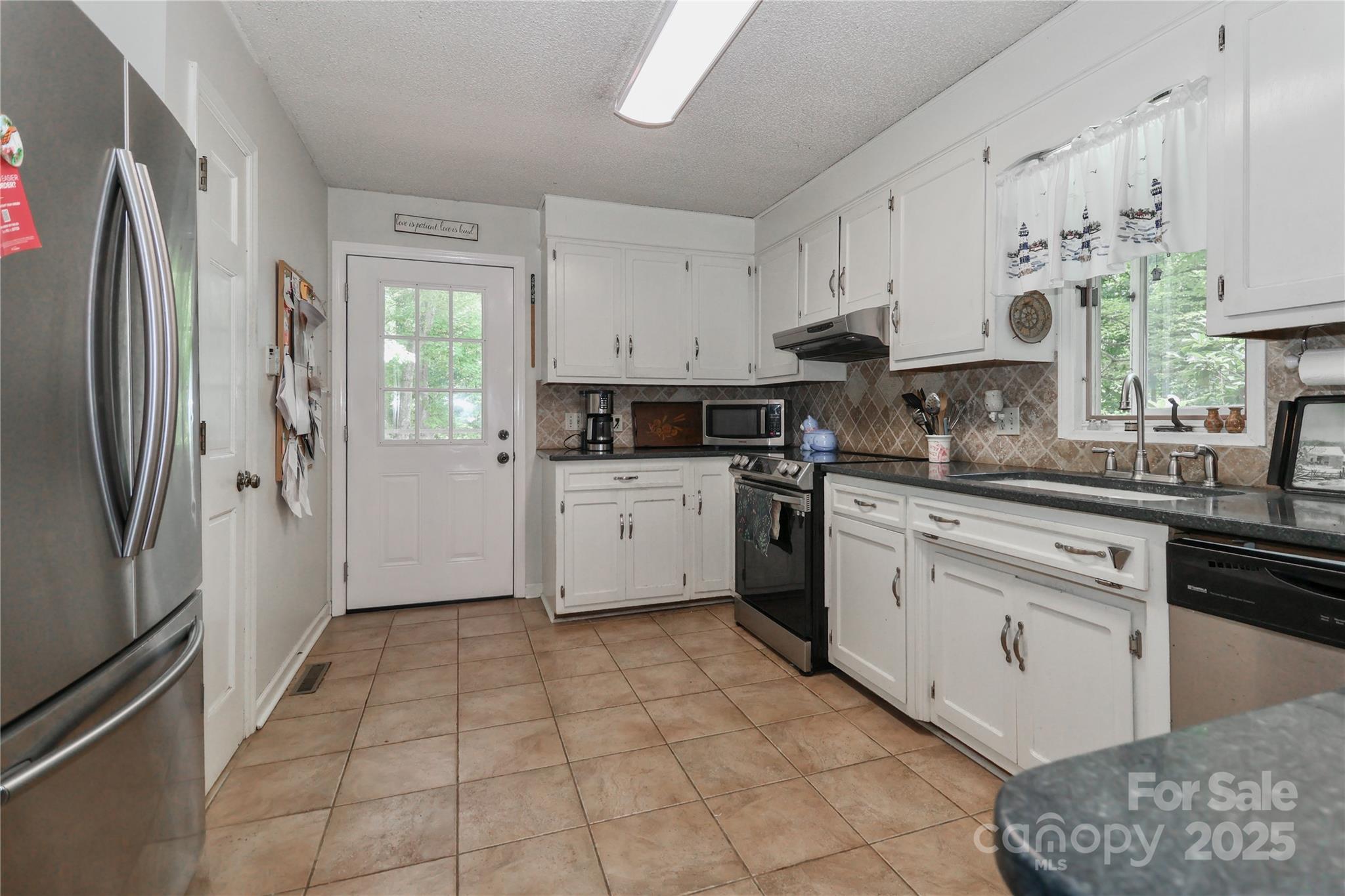 173 Rocky River Road Mooresville NC 28115