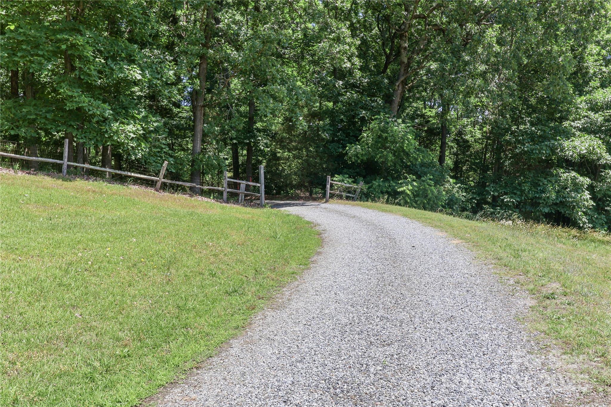 173 Rocky River Road Mooresville NC 28115