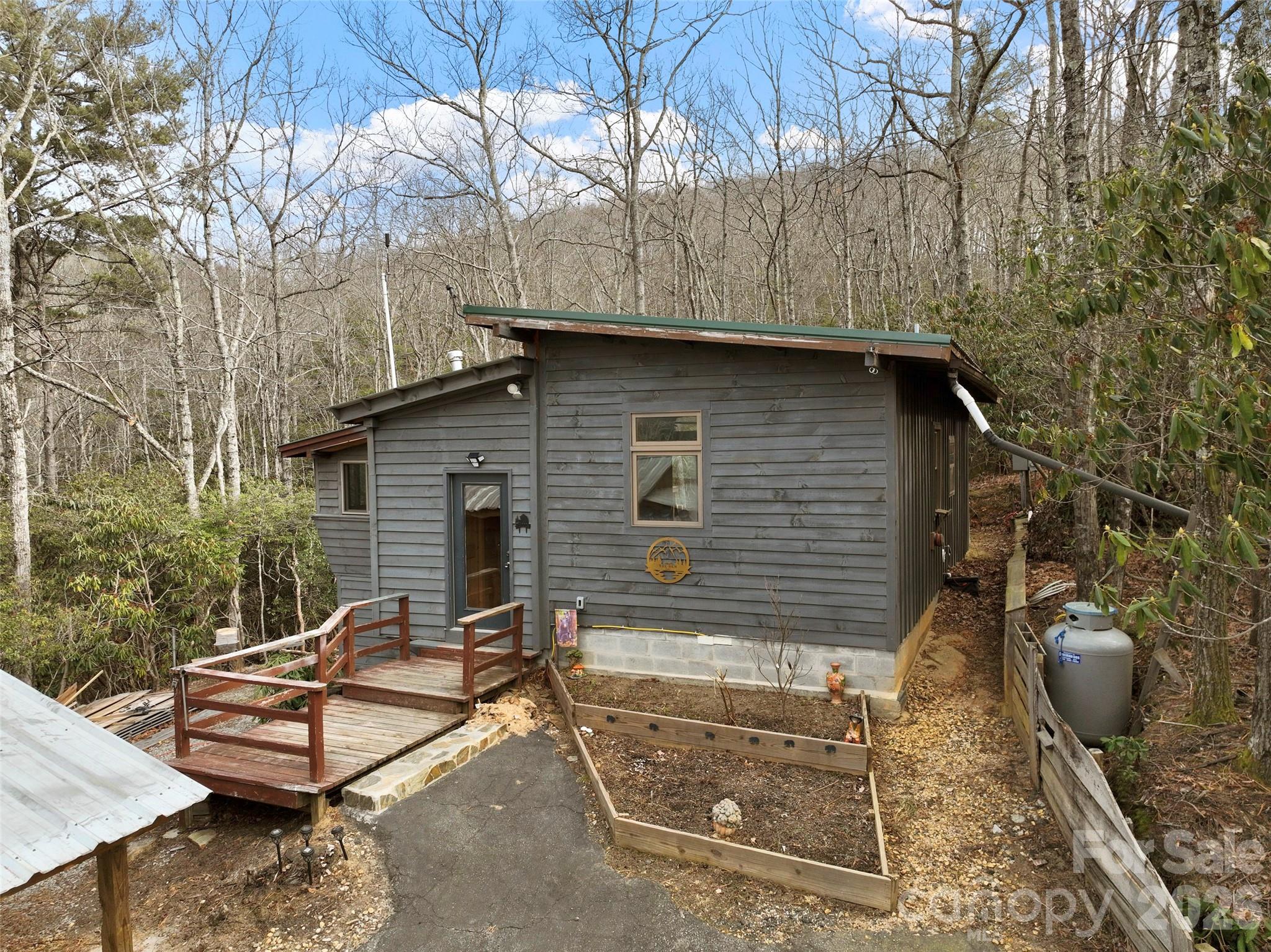 141 Overlook Drive Spruce Pine NC 28777