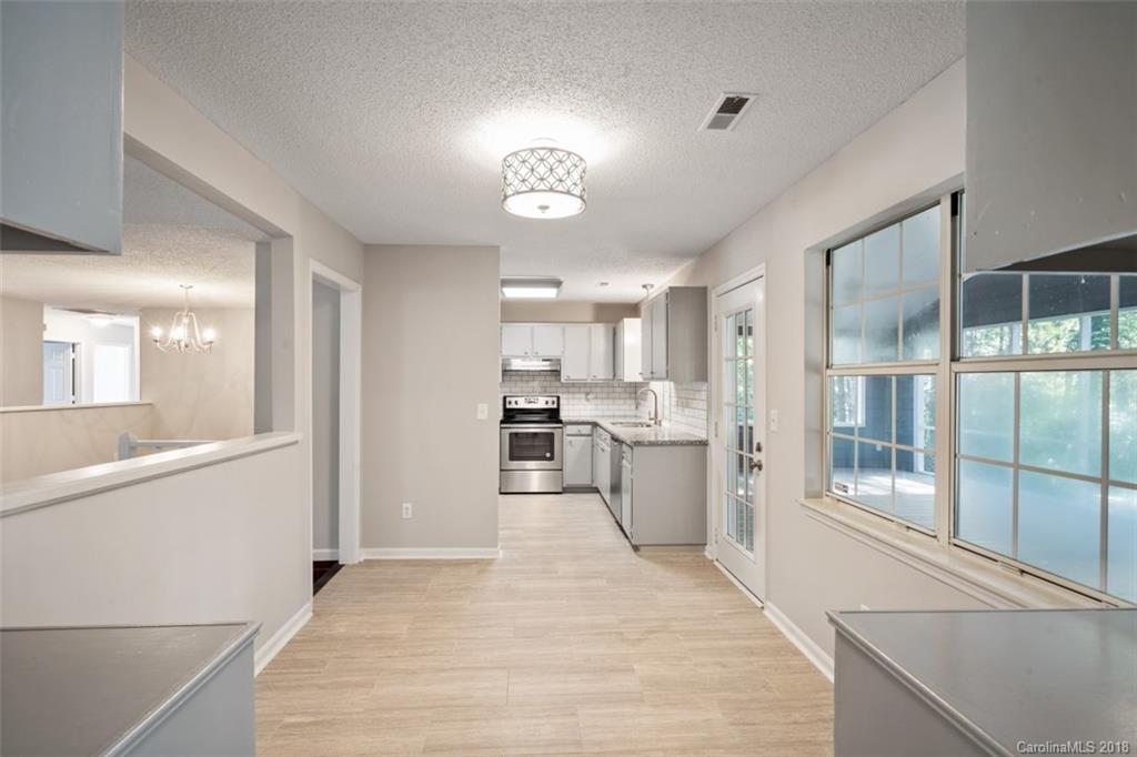 2401 Oak Leigh Drive Charlotte NC 28262
