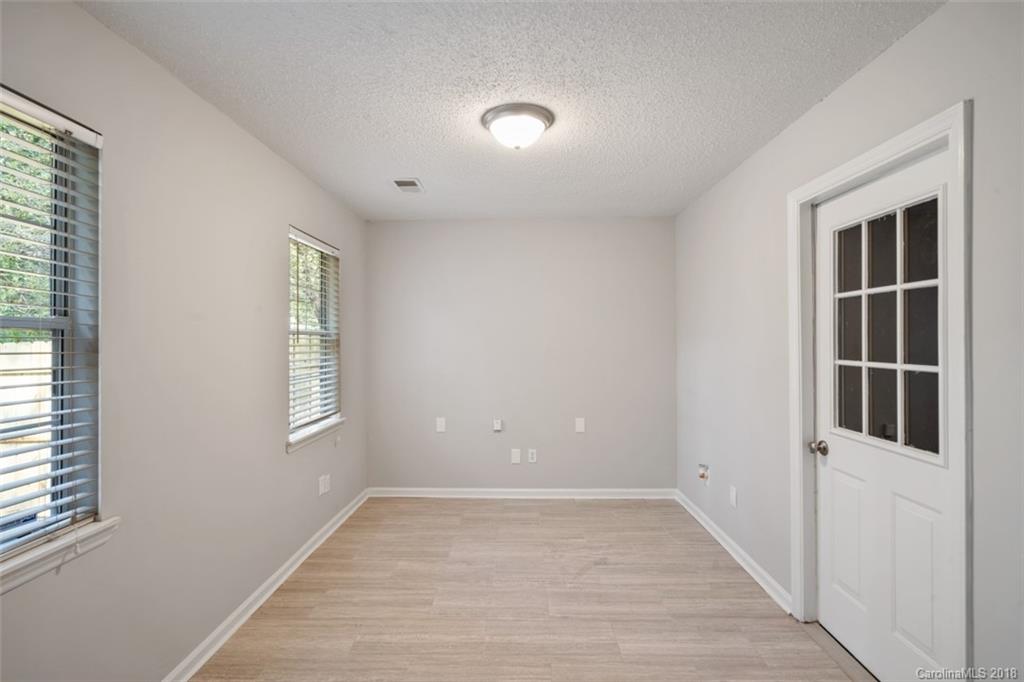 2401 Oak Leigh Drive Charlotte NC 28262