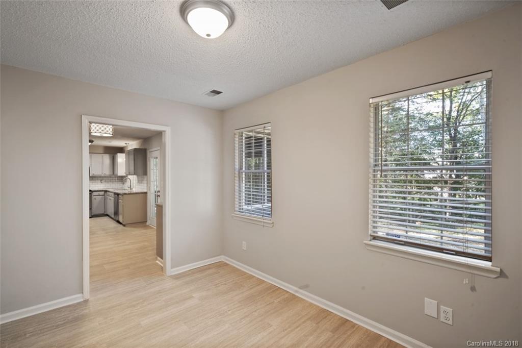 2401 Oak Leigh Drive Charlotte NC 28262