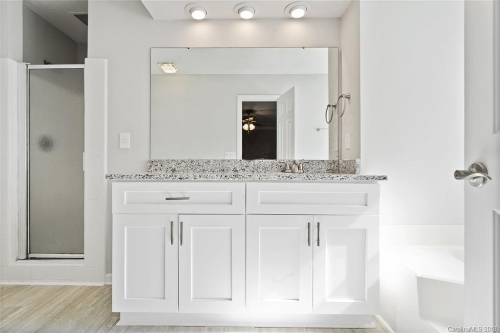 2401 Oak Leigh Drive Charlotte NC 28262
