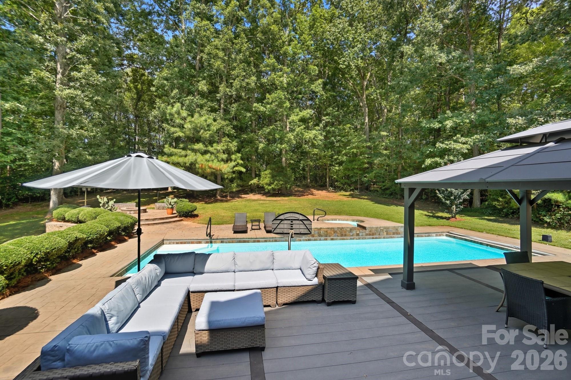 1300 Longleaf Court Matthews NC 28104