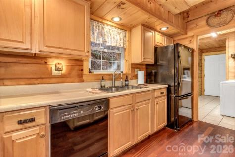 45 Ginger Lane Waynesville NC 28785