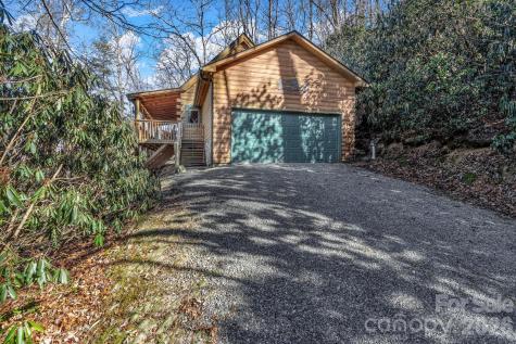 45 Ginger Lane Waynesville NC 28785