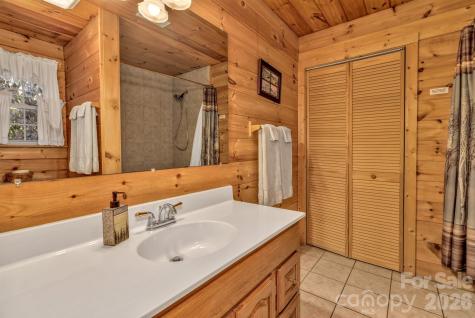 45 Ginger Lane Waynesville NC 28785