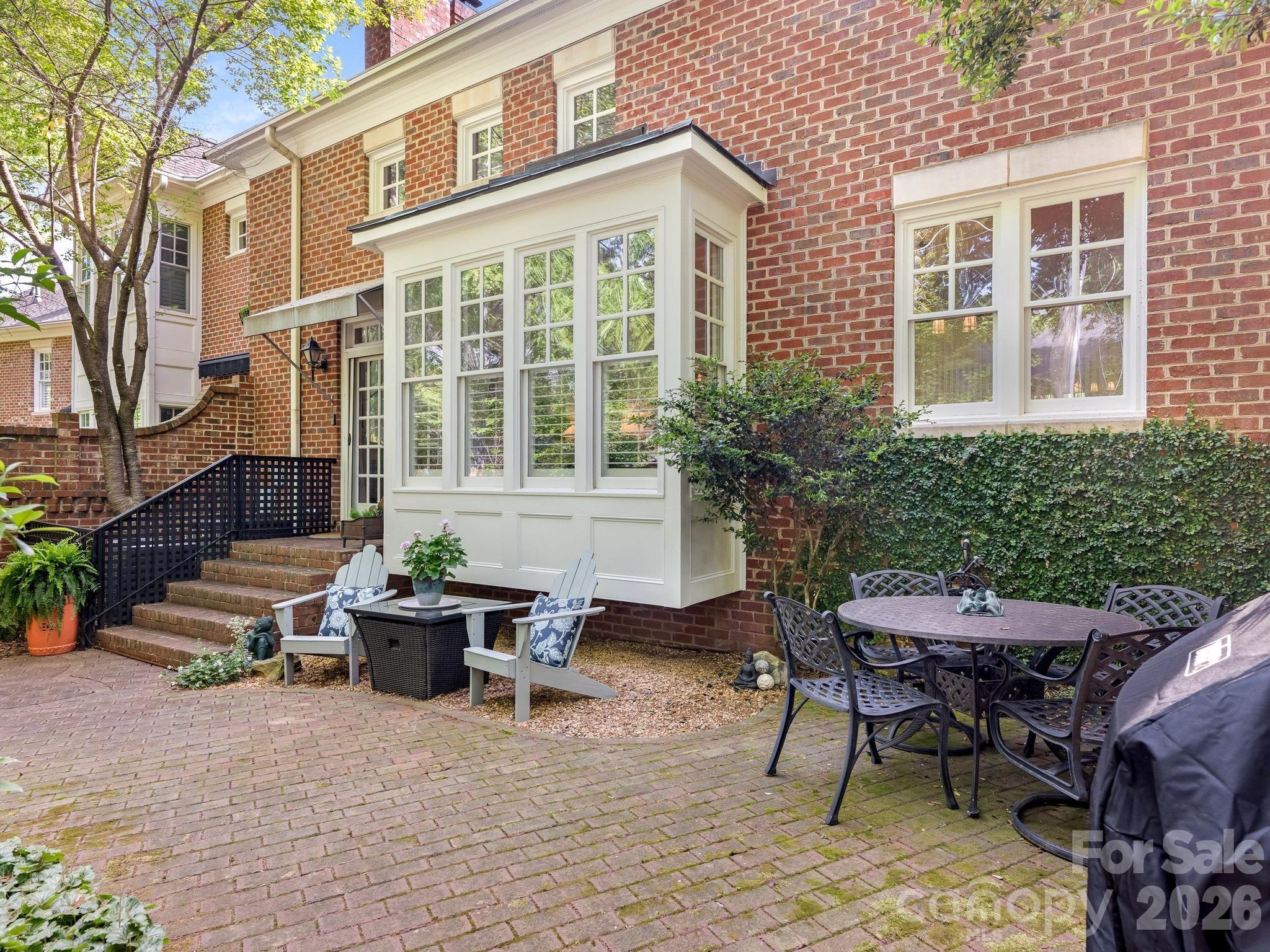 1232 Dilworth Crescent Row Charlotte NC 28203