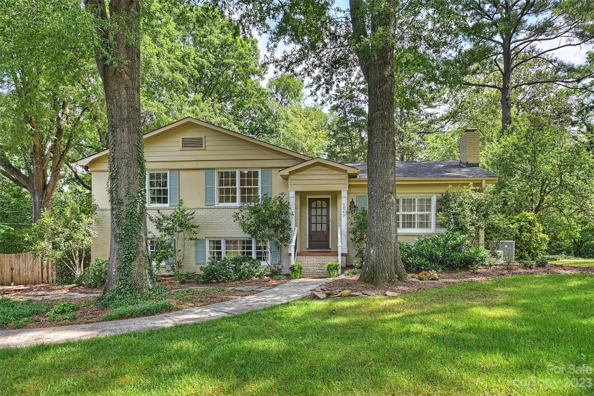 5045 Beckford Drive Charlotte NC 28226