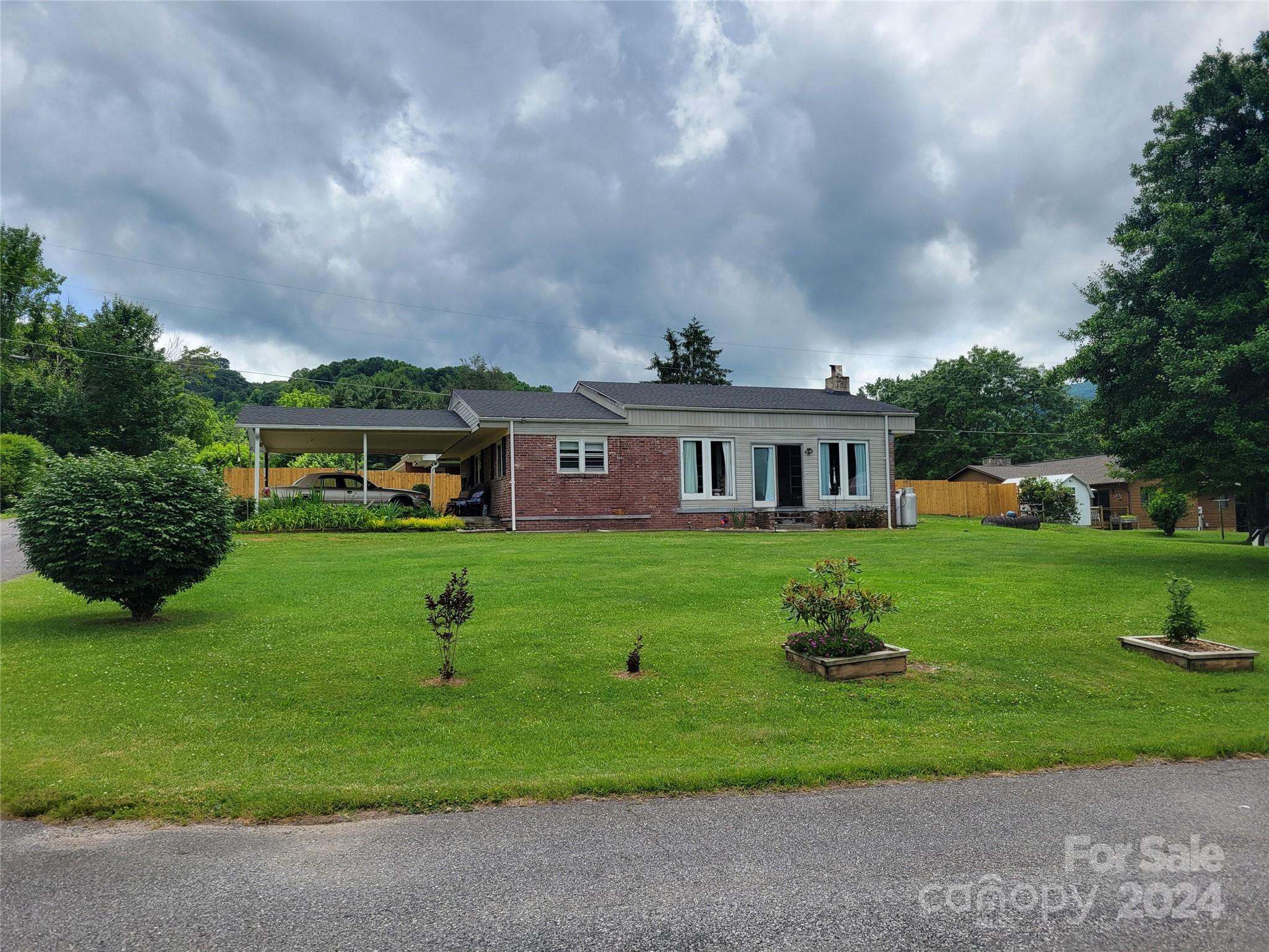 18 Leisure Lane Waynesville NC 28786
