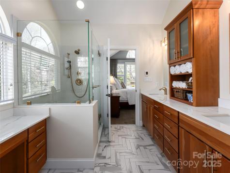 102 Silverrod Lane Asheville NC 28803