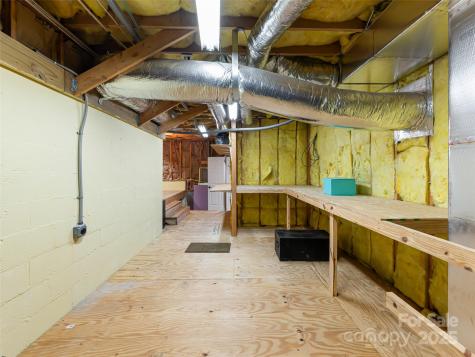 102 Silverrod Lane Asheville NC 28803