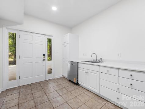 5619 Mountain Point Lane Charlotte NC 28216