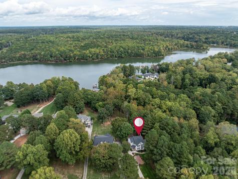 5619 Mountain Point Lane Charlotte NC 28216