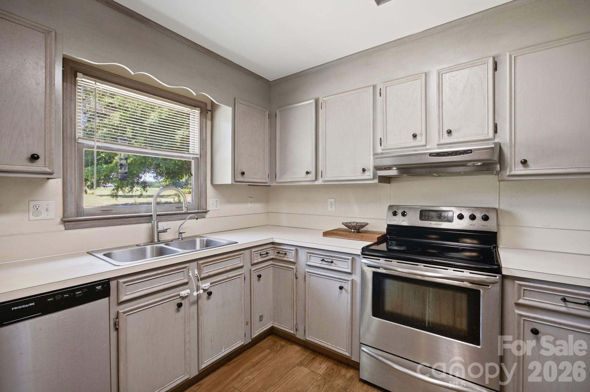 129 Salem Meadow Drive Statesville NC 28625