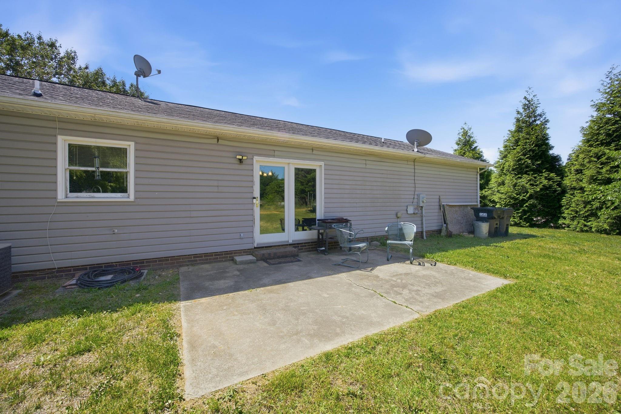 129 Salem Meadow Drive Statesville NC 28625