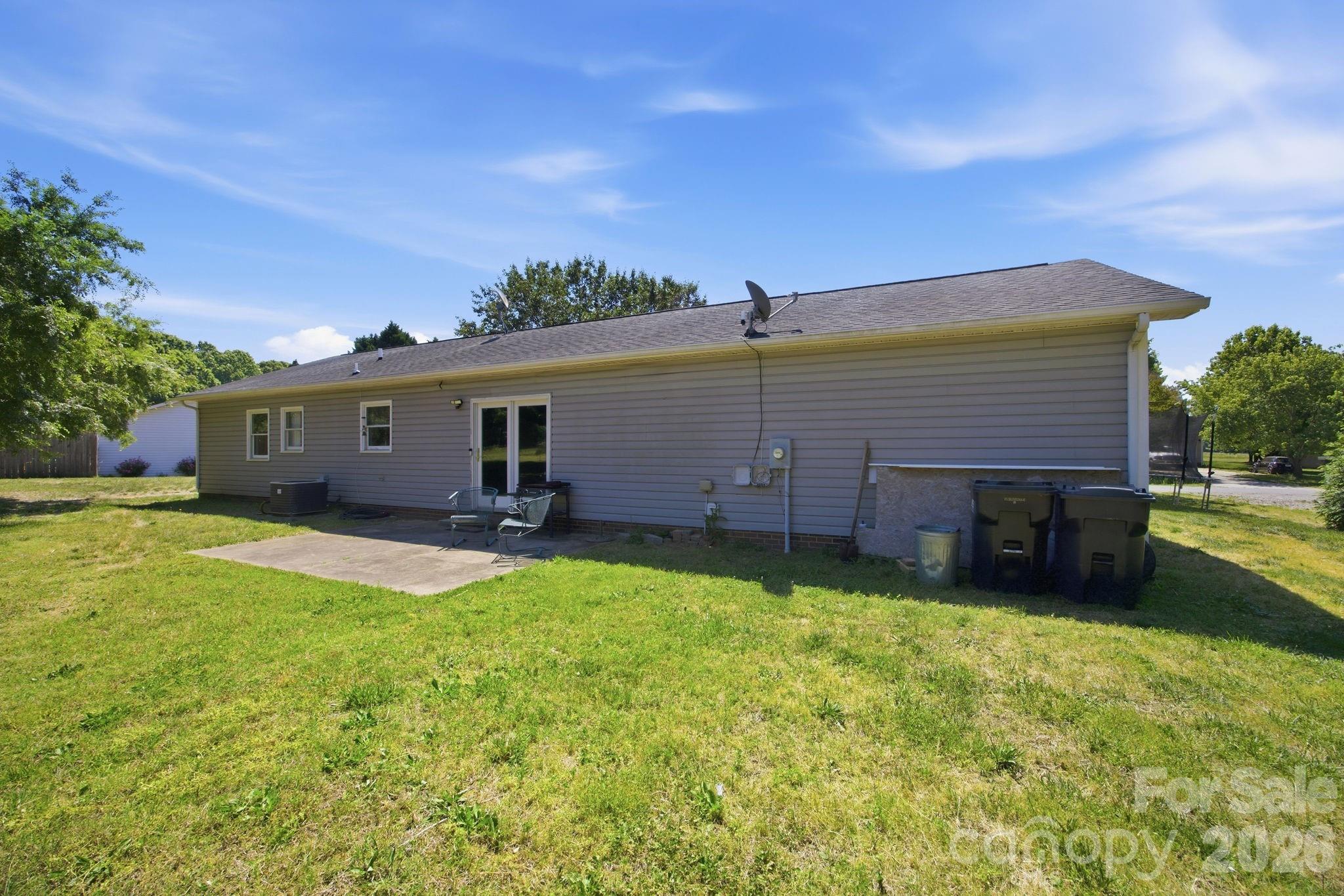 129 Salem Meadow Drive Statesville NC 28625