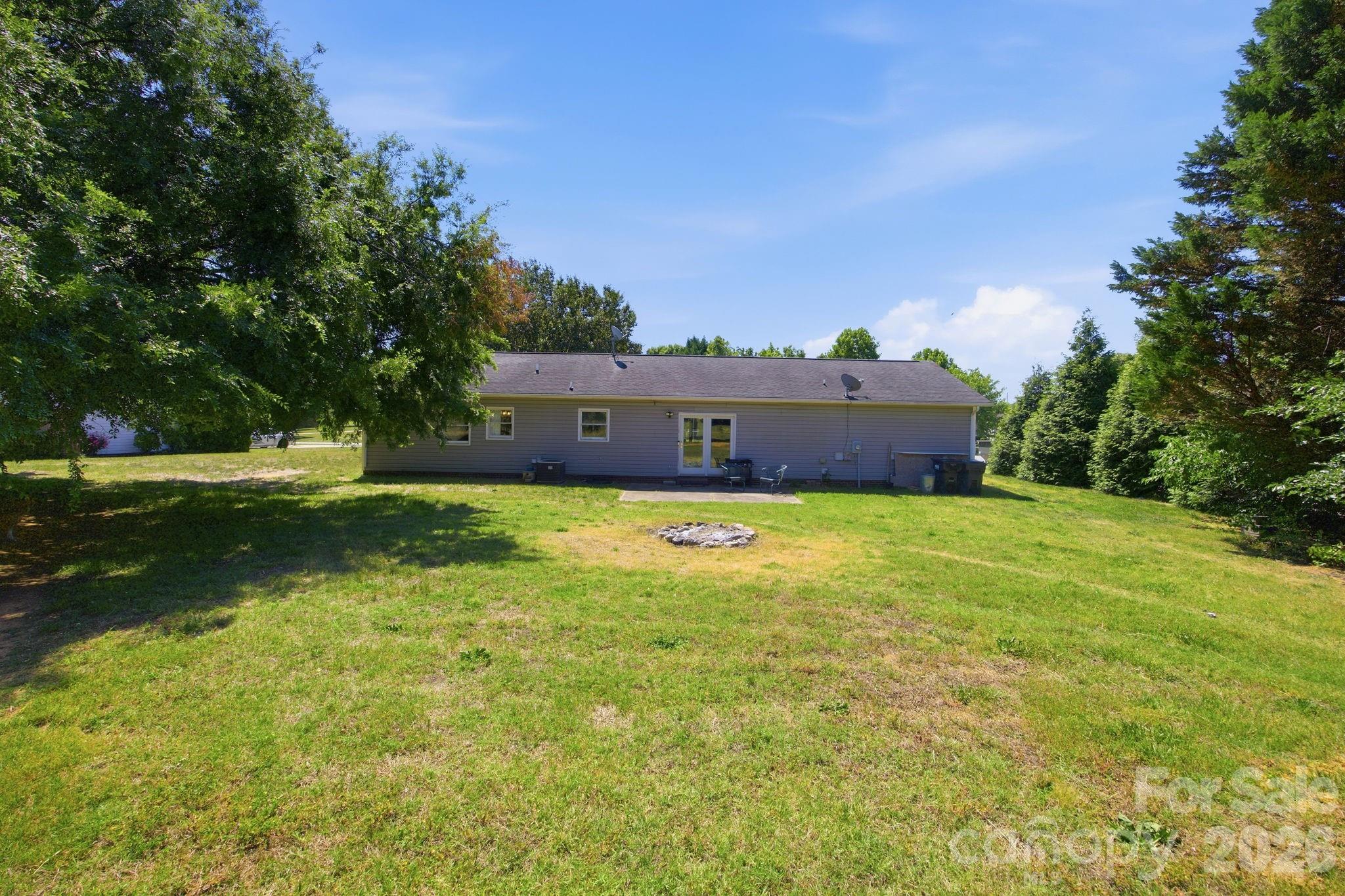 129 Salem Meadow Drive Statesville NC 28625