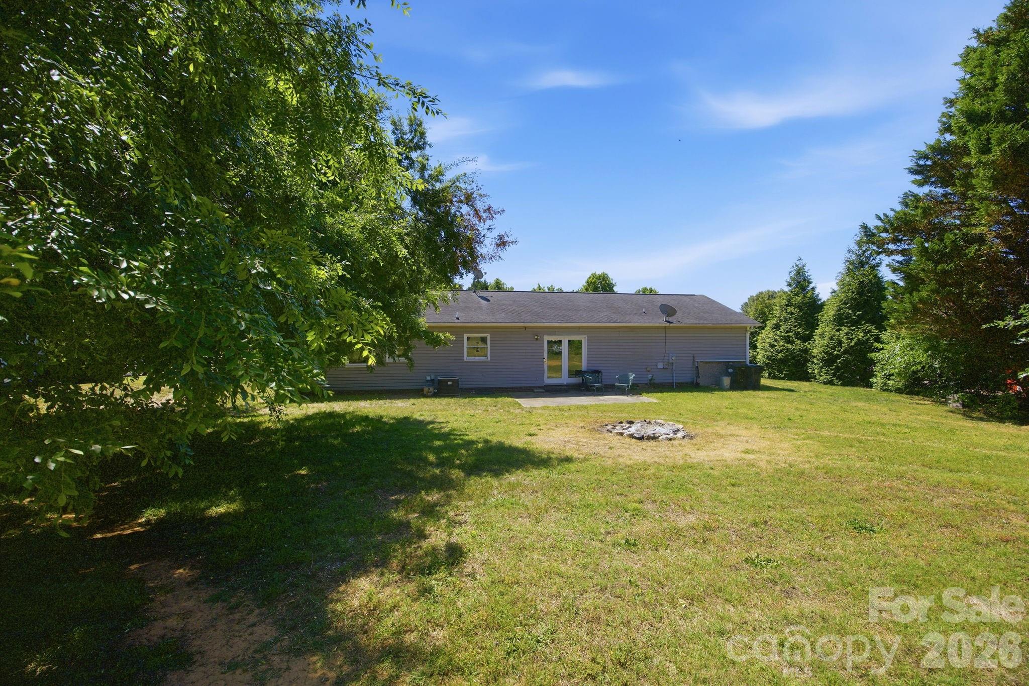 129 Salem Meadow Drive Statesville NC 28625