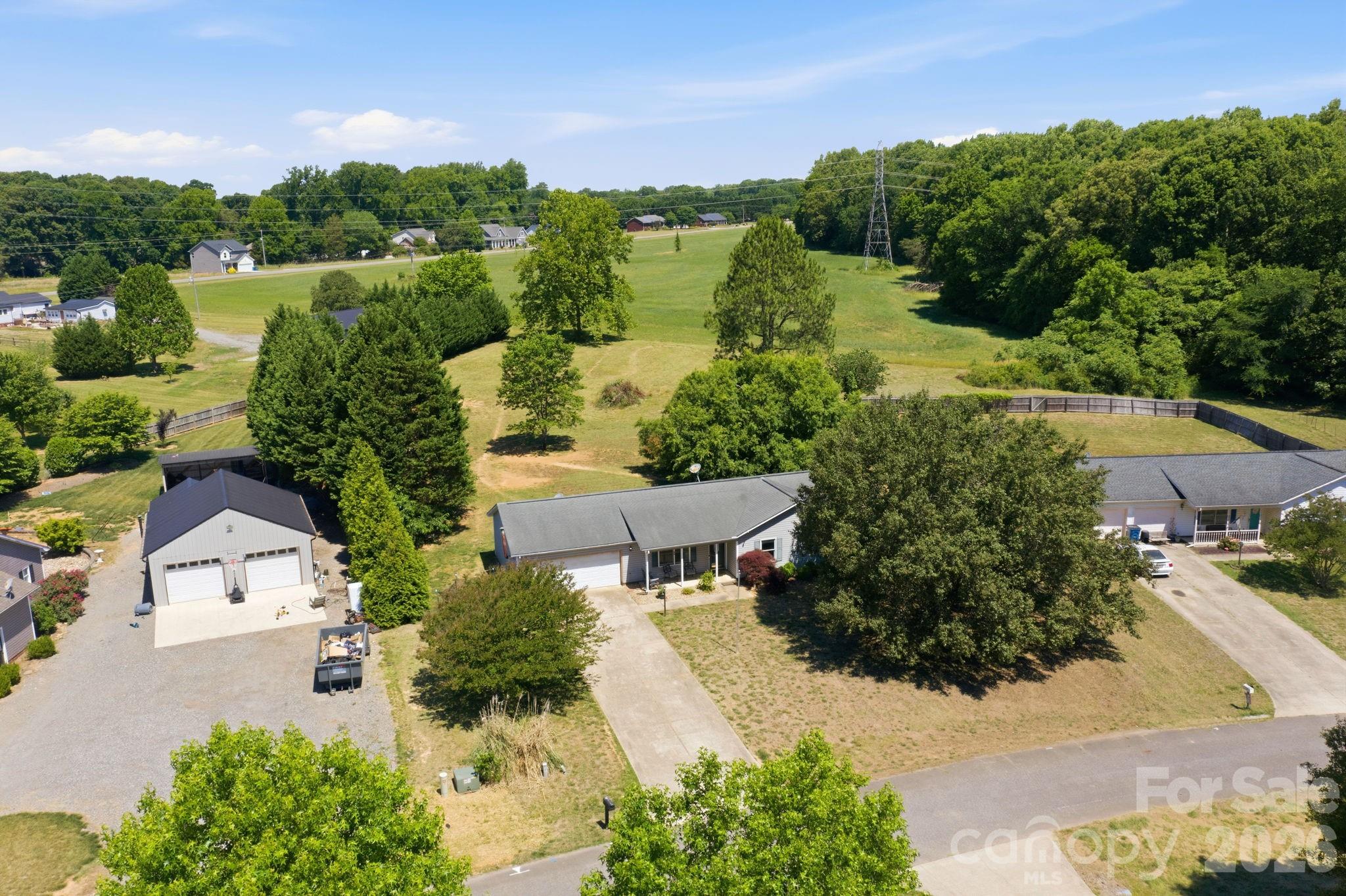 129 Salem Meadow Drive Statesville NC 28625