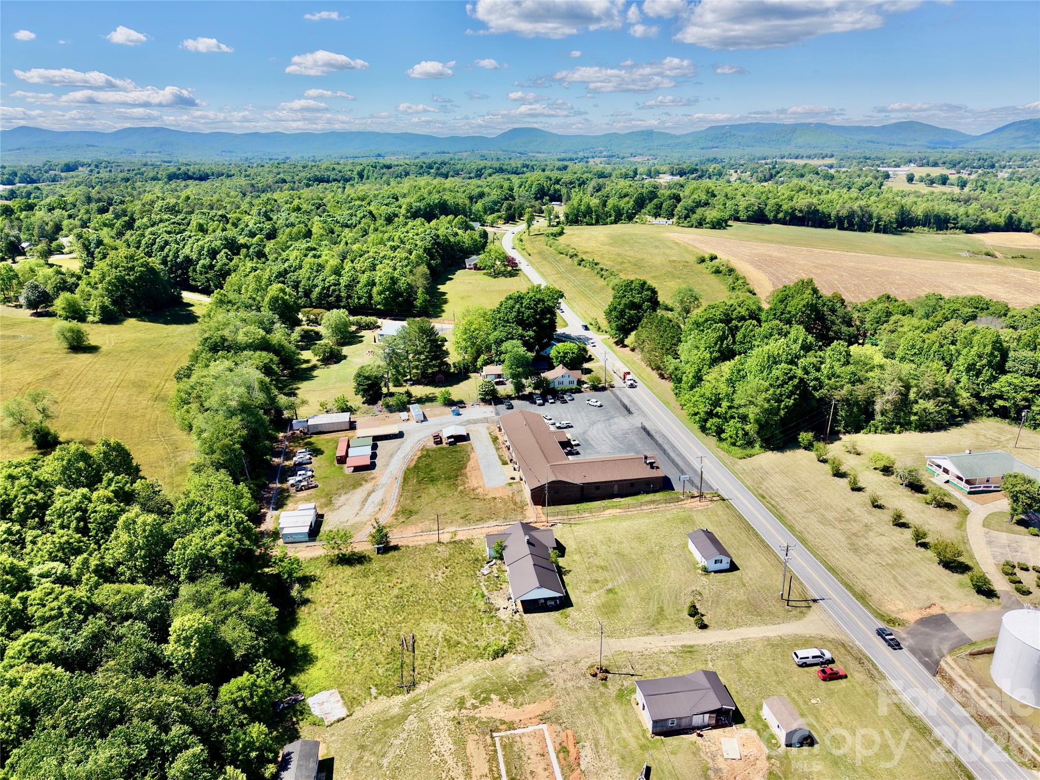 1263 Nc 16 Highway N Taylorsville NC 28681