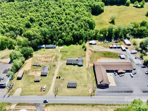 1263 Nc 16 Highway N Taylorsville NC 28681