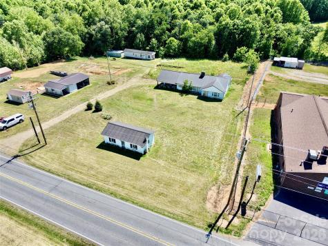 1263 Nc 16 Highway N Taylorsville NC 28681