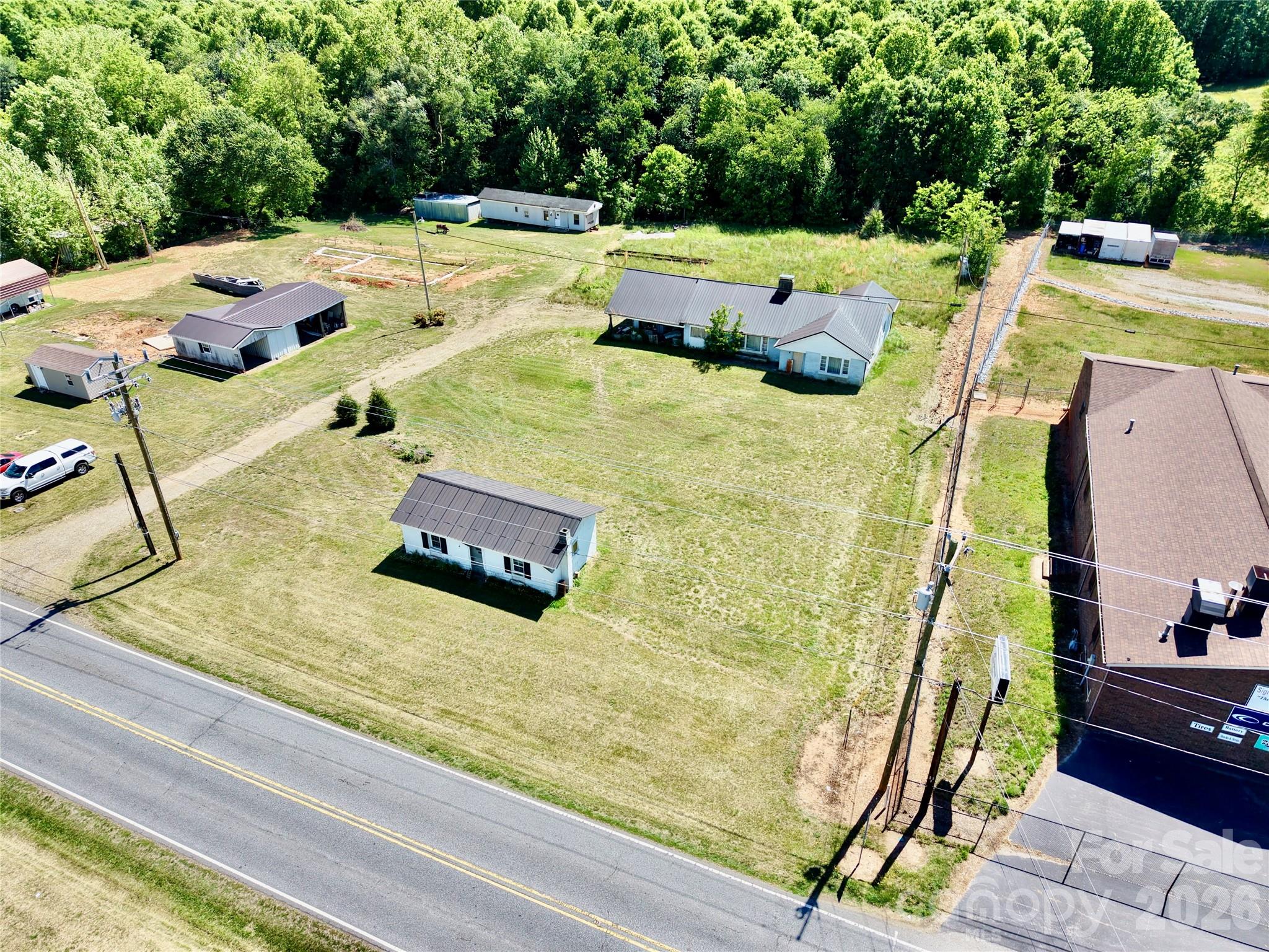 1263 Nc 16 Highway N Taylorsville NC 28681