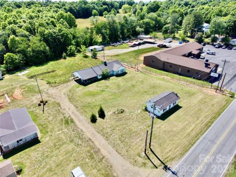 1263 Nc 16 Highway N Taylorsville NC 28681