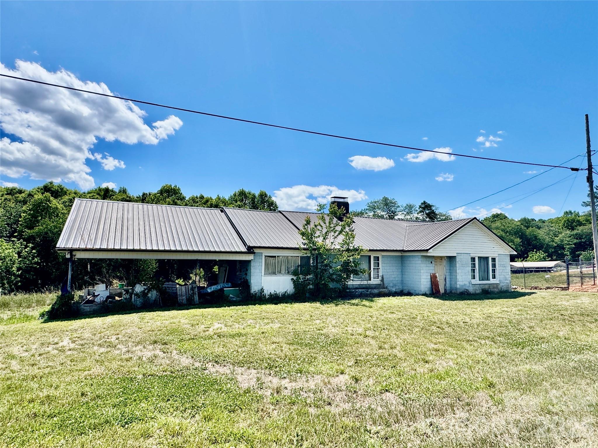 1263 Nc 16 Highway N Taylorsville NC 28681