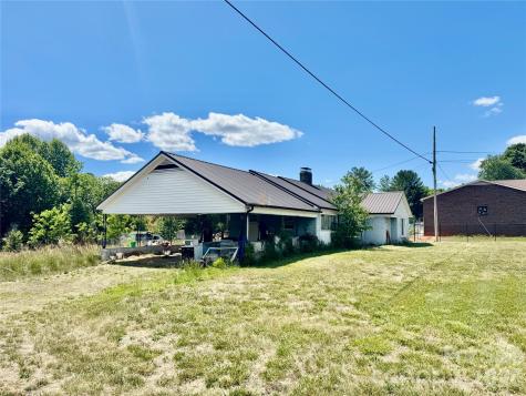 1263 Nc 16 Highway N Taylorsville NC 28681