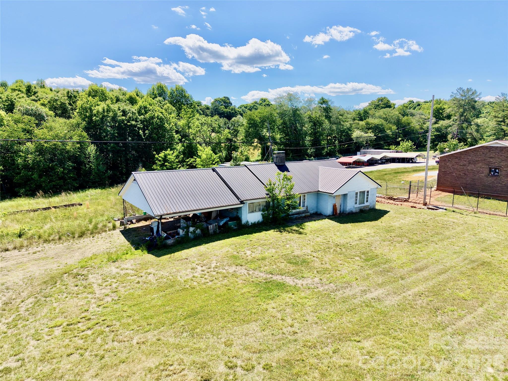 1263 Nc 16 Highway N Taylorsville NC 28681
