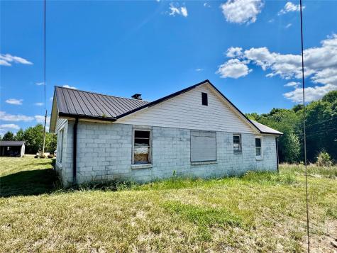 1263 Nc 16 Highway N Taylorsville NC 28681