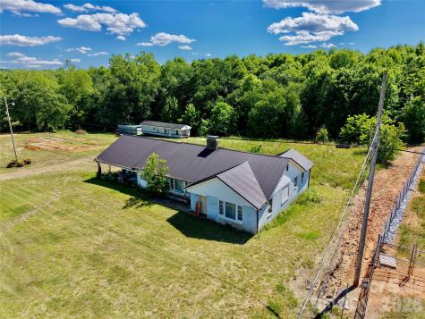 1263 Nc 16 Highway N Taylorsville NC 28681