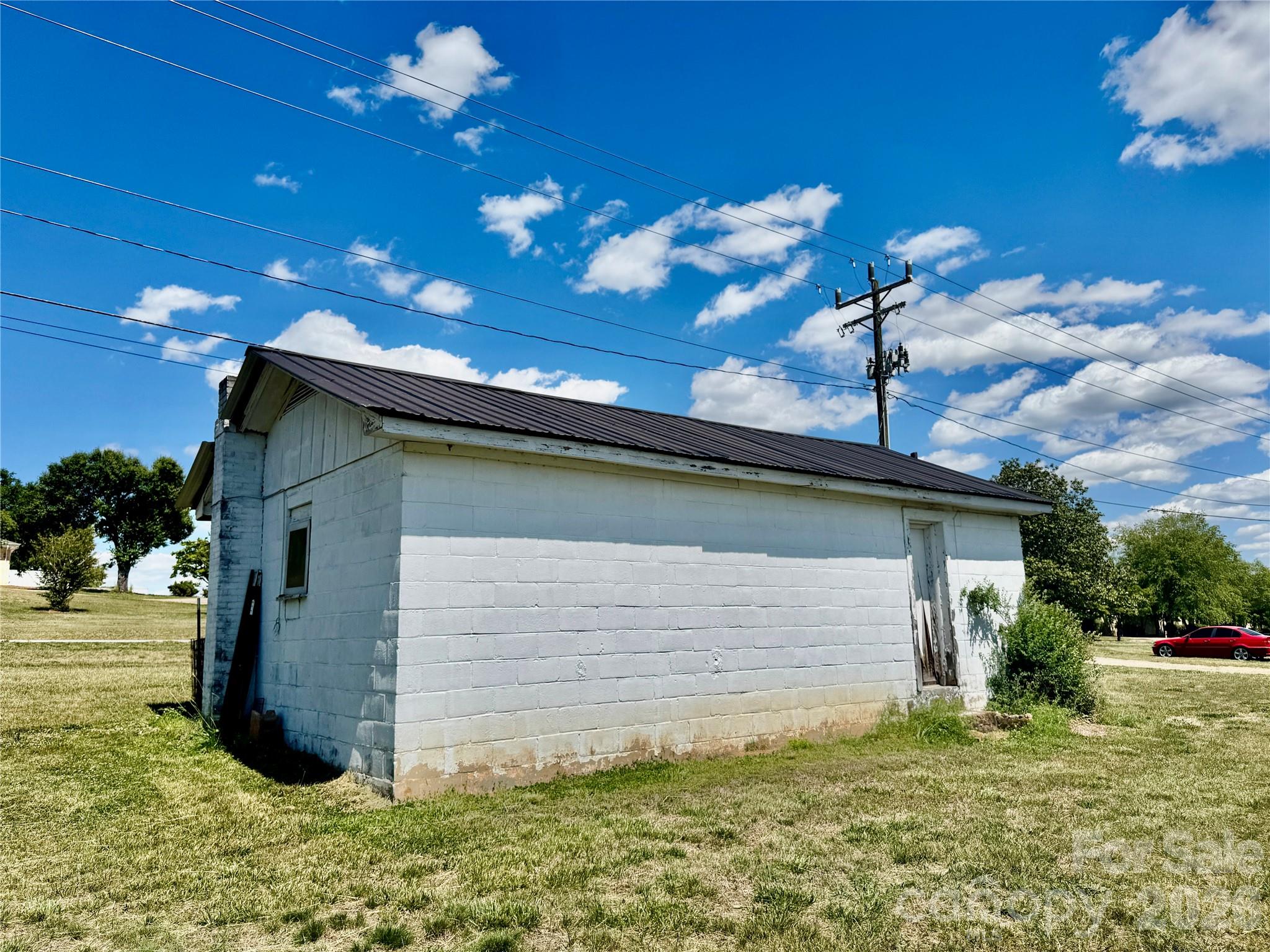 1263 Nc 16 Highway N Taylorsville NC 28681