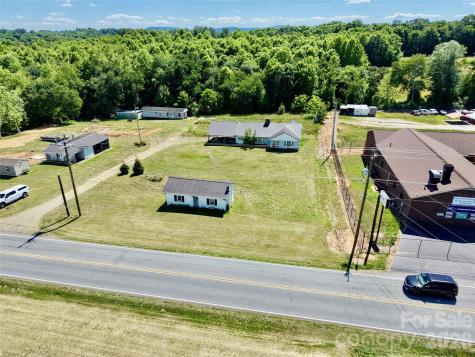 1263 Nc 16 Highway N Taylorsville NC 28681