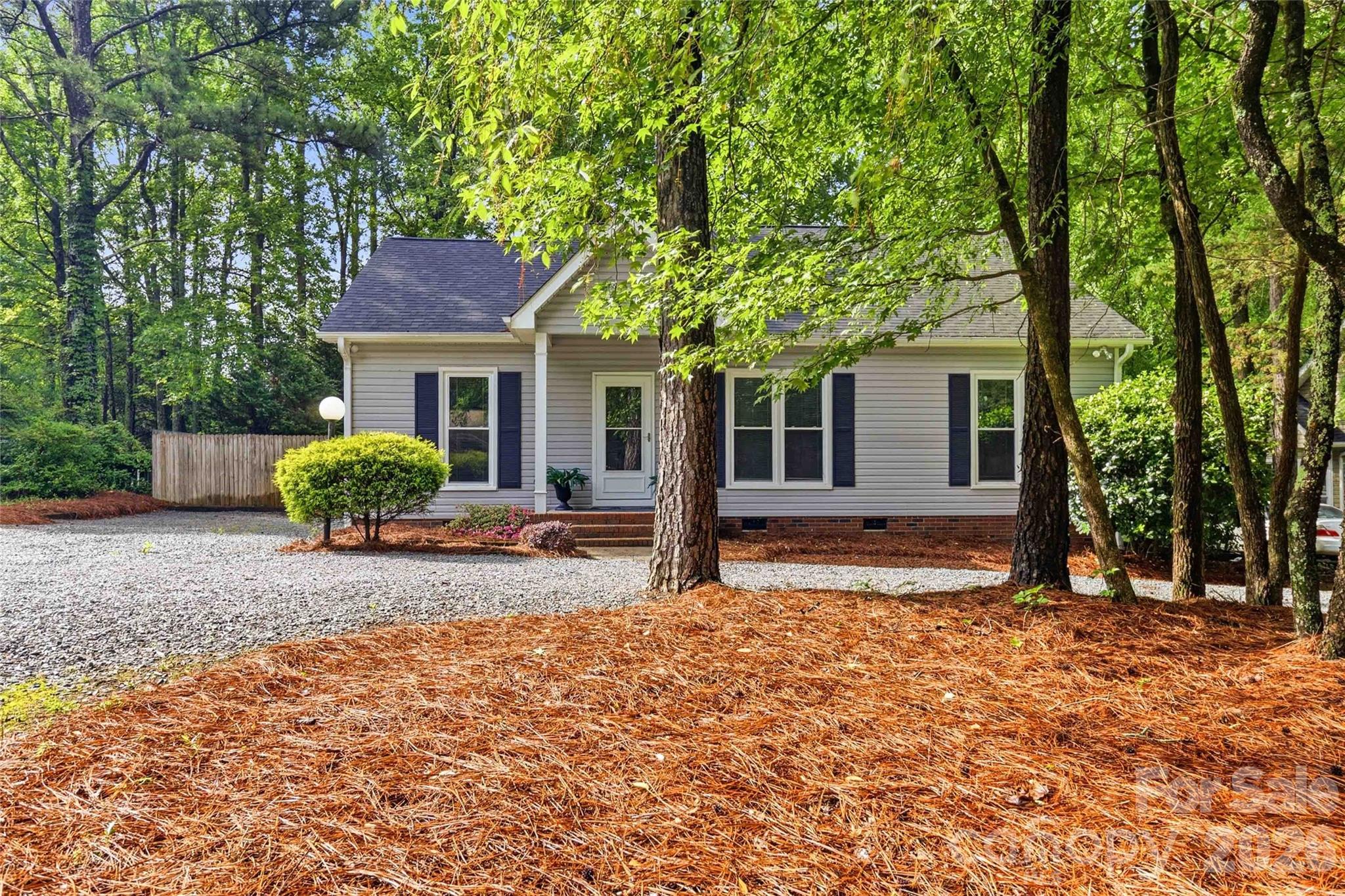 325 Enchanted Drive Matthews NC 28104