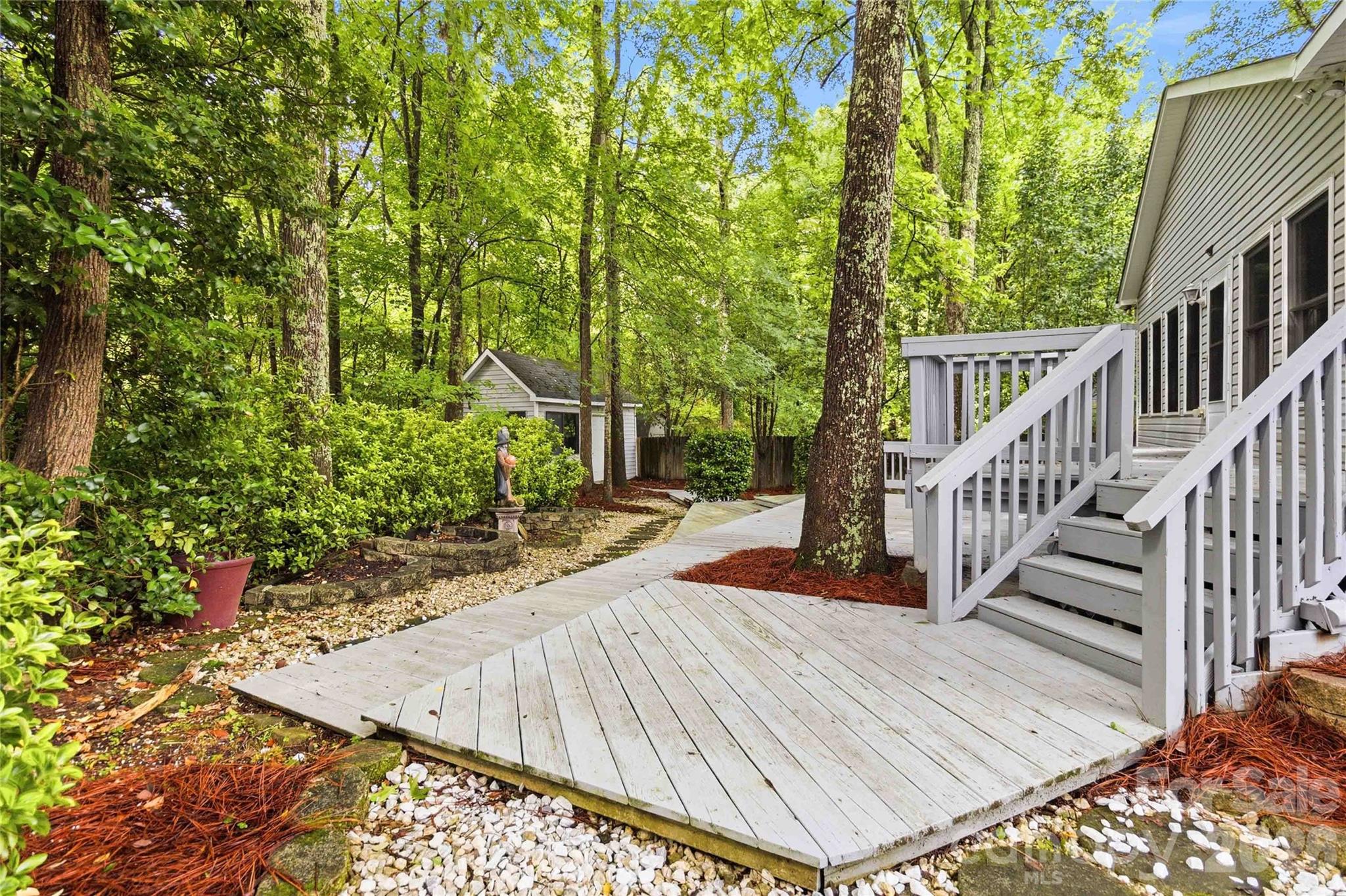 325 Enchanted Drive Matthews NC 28104