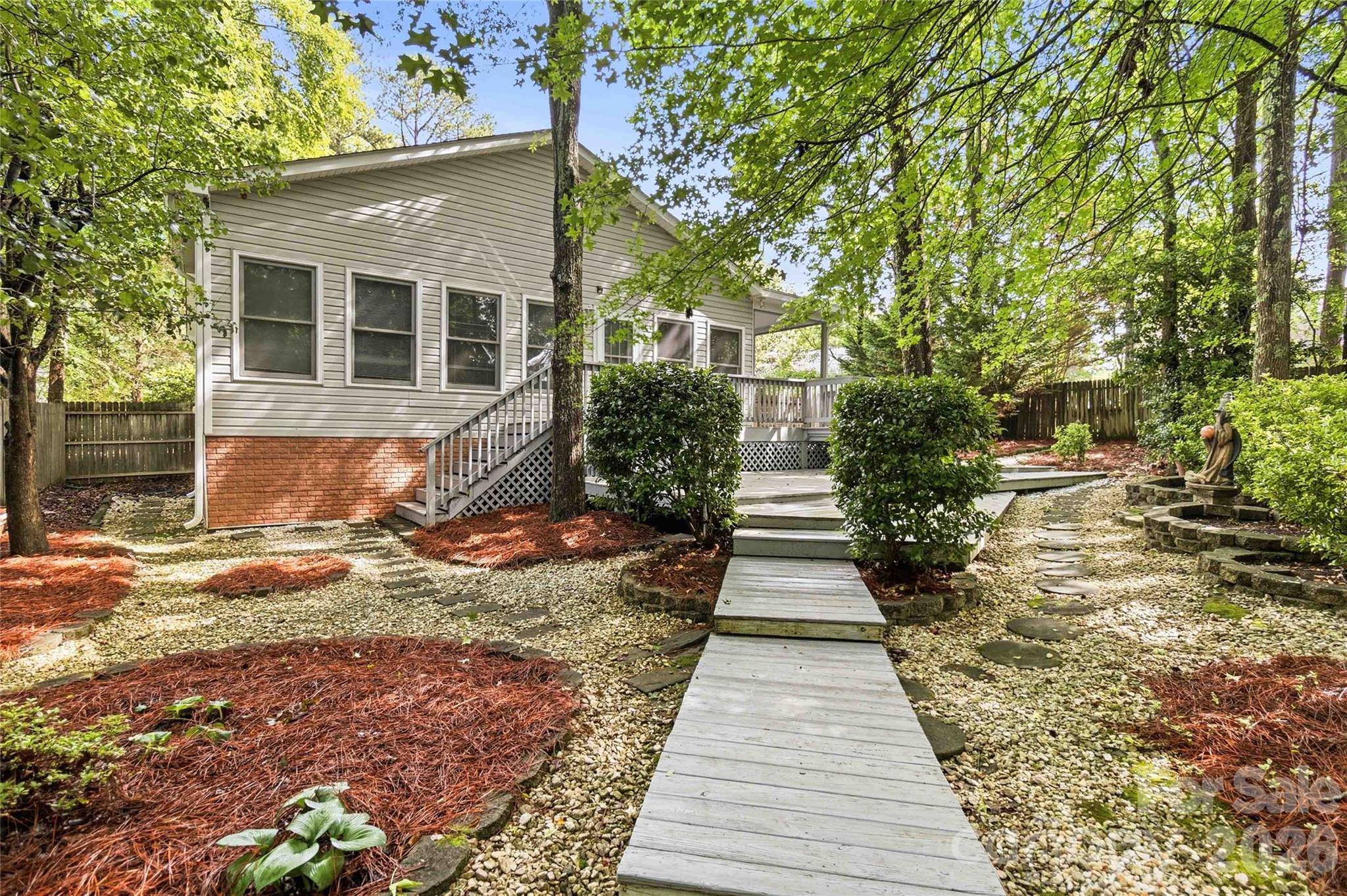 325 Enchanted Drive Matthews NC 28104