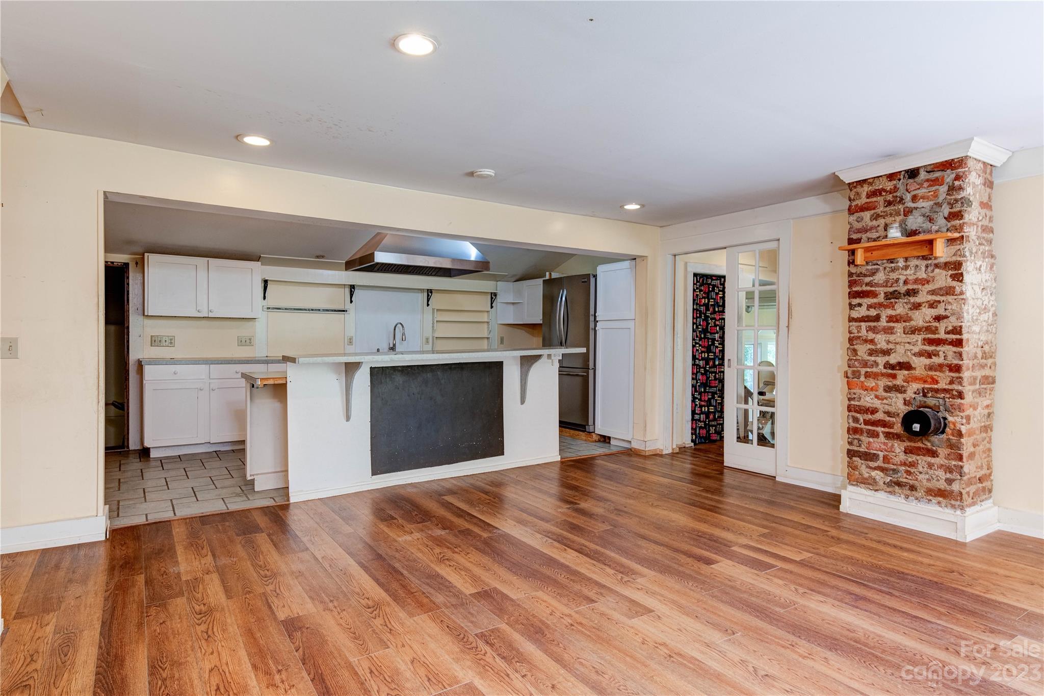 655 New Haw Creek Road Asheville NC 28805