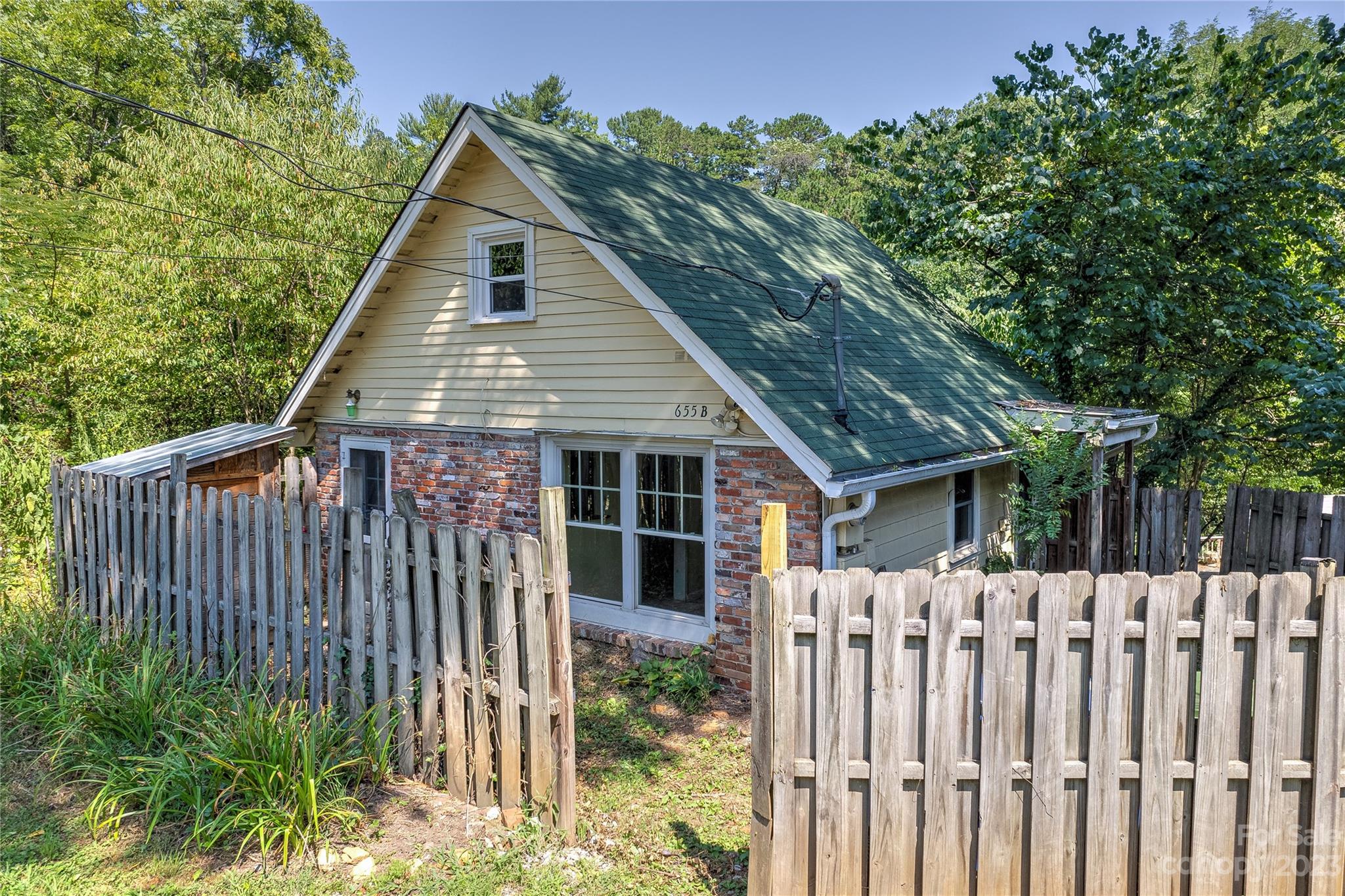 655 New Haw Creek Road Asheville NC 28805
