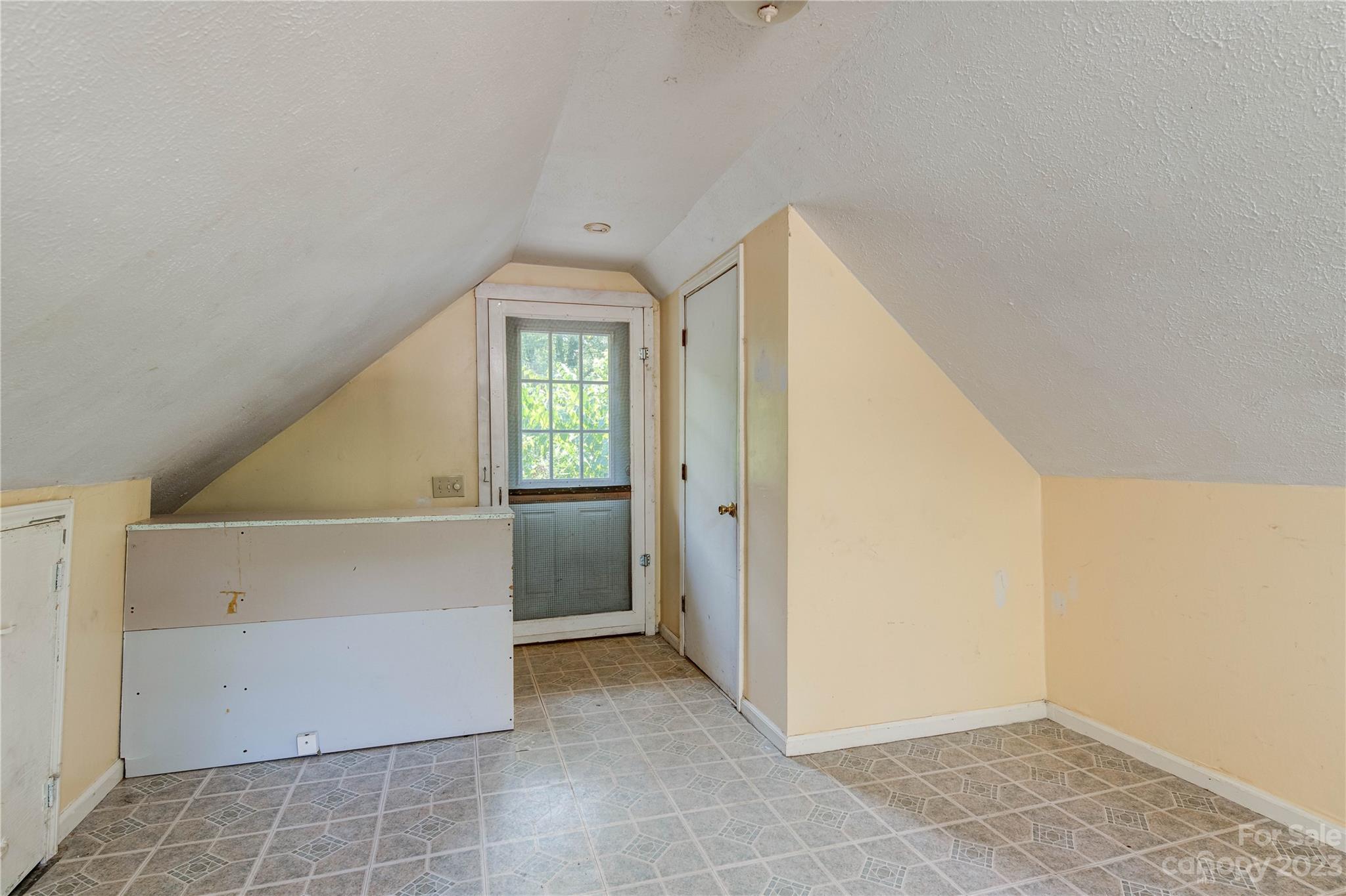 655 New Haw Creek Road Asheville NC 28805