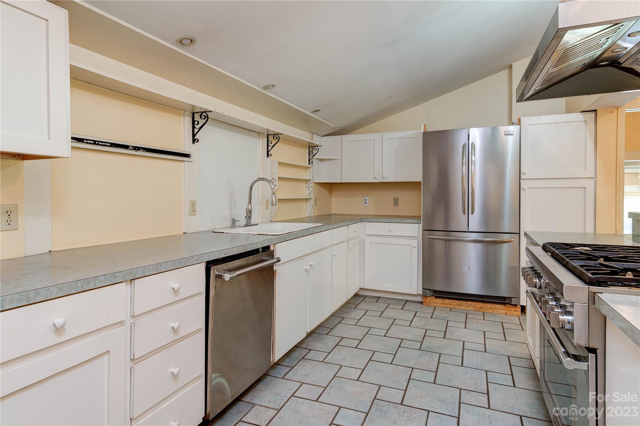 655 New Haw Creek Road Asheville NC 28805