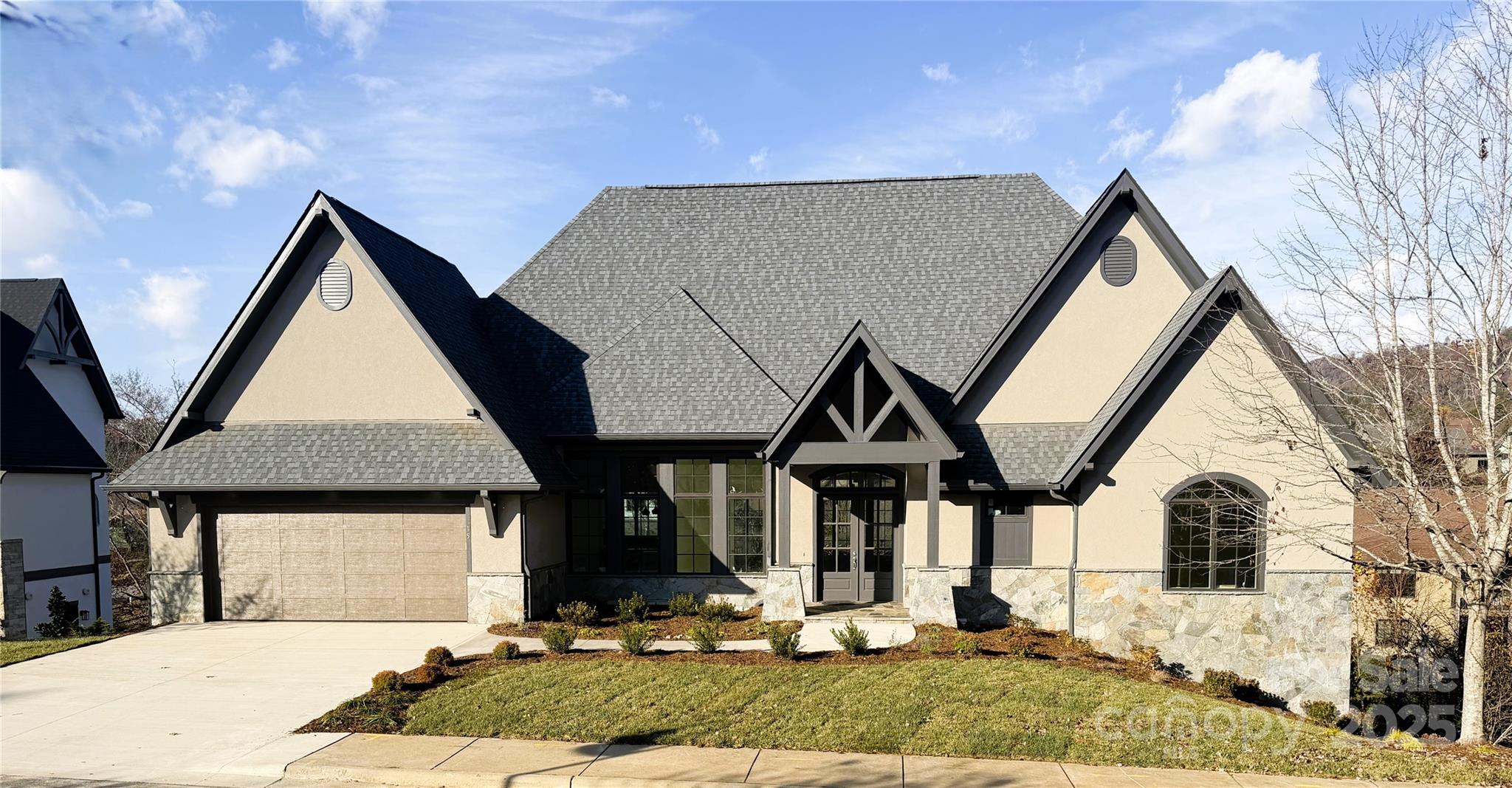 Asheville NC, 15 Evian Court