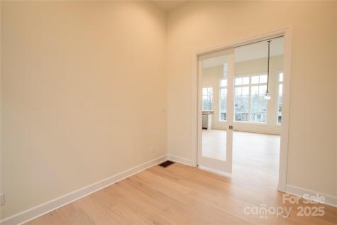 15 Evian Court Asheville NC 28804