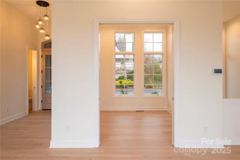 15 Evian Court Asheville NC 28804