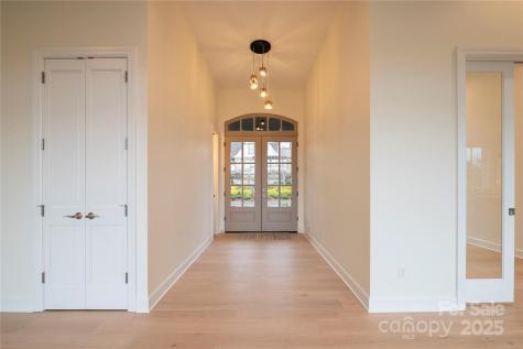 15 Evian Court Asheville NC 28804